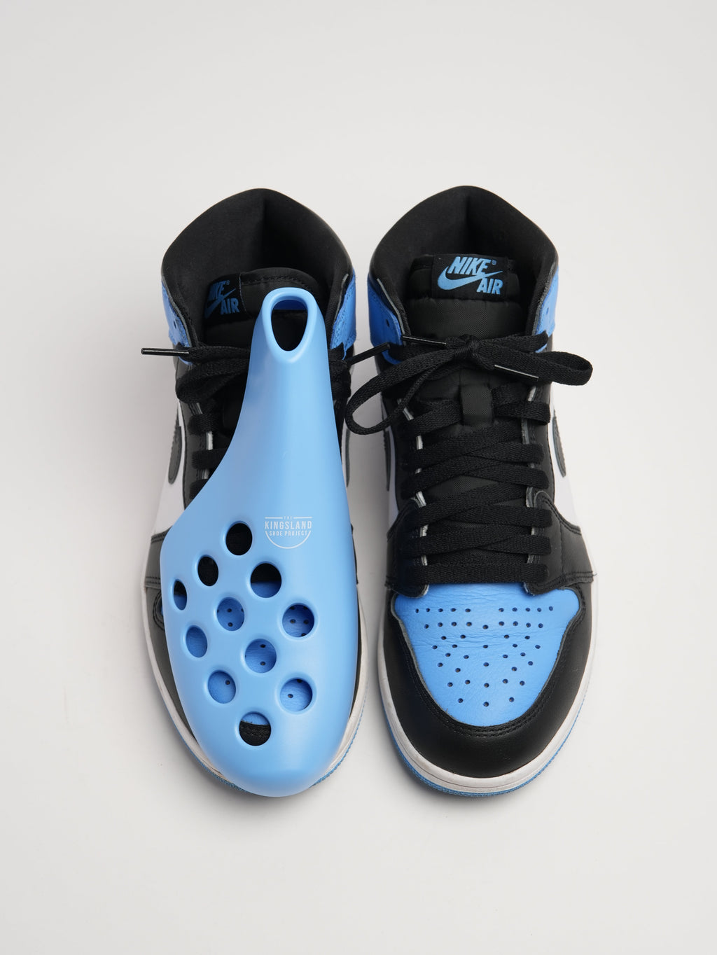 Fresh Flow Shoe Trees for Sneakers, Dress Shoes and Boots